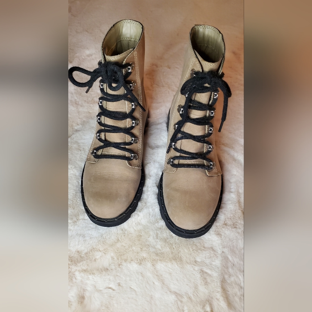 Sorel waterproof tan suede boots